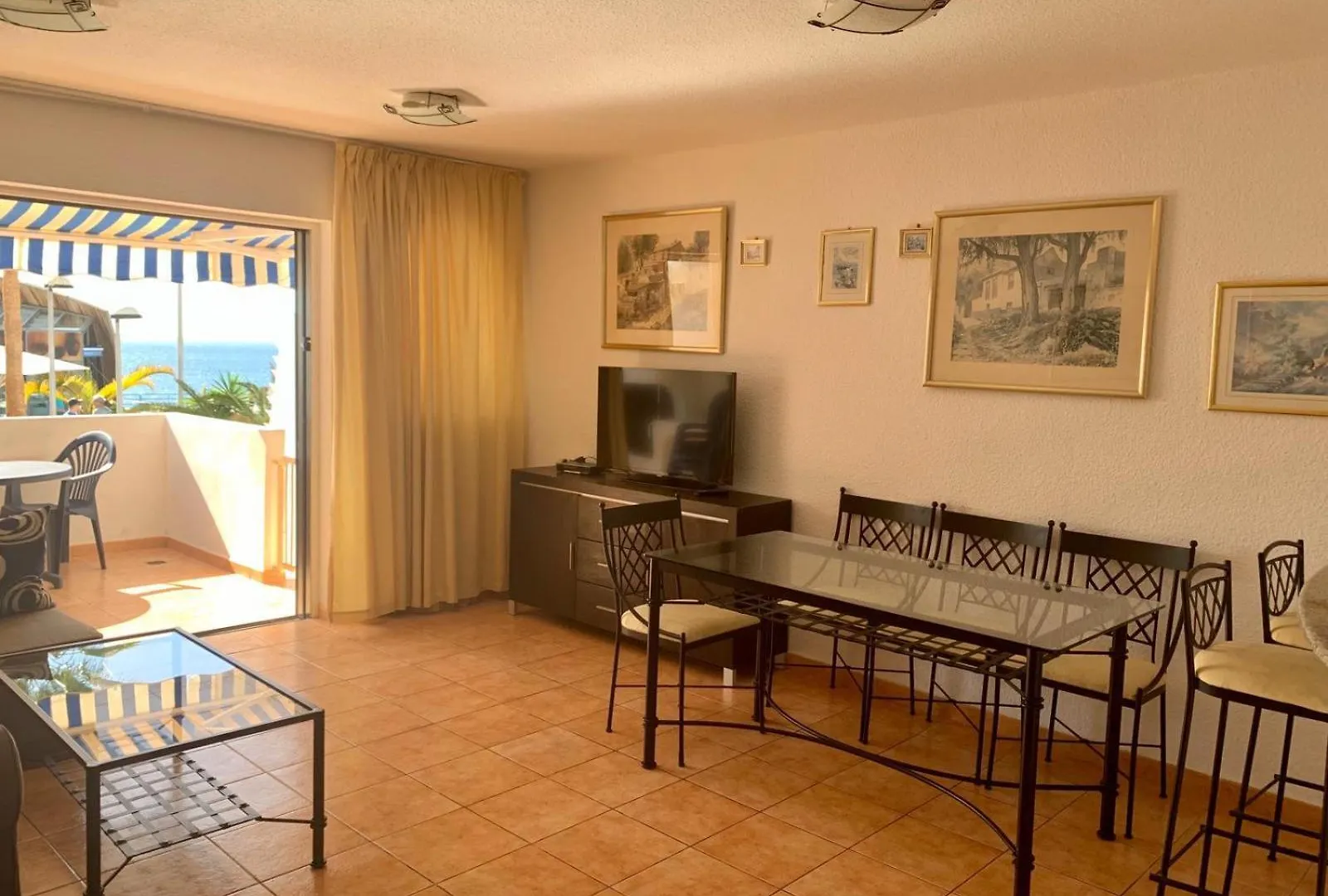 2 Bedroom Townhouse In Puerto Colon 阿德耶