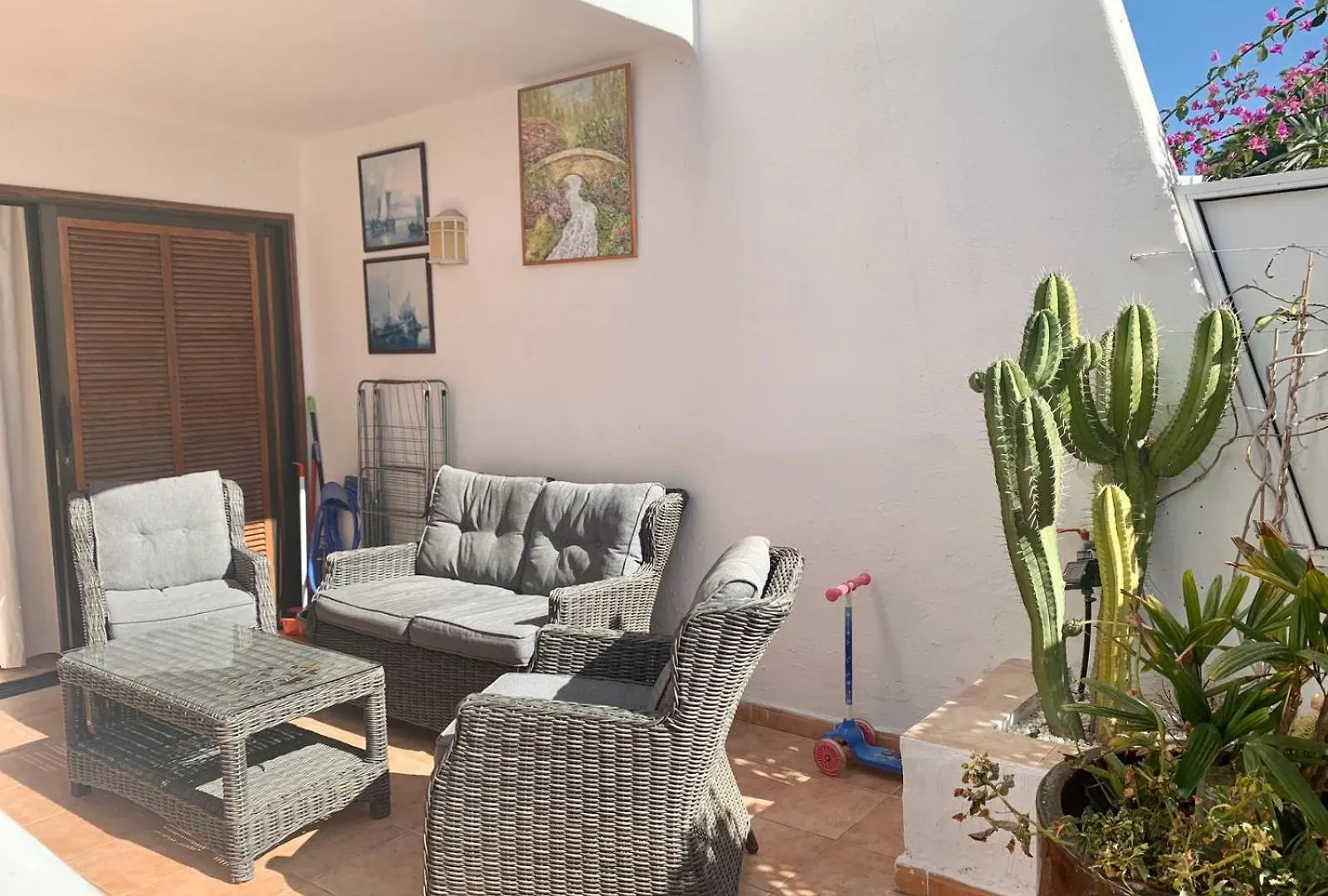 2 Bedroom Townhouse In Puerto Colon 阿德耶 0*,  西班牙